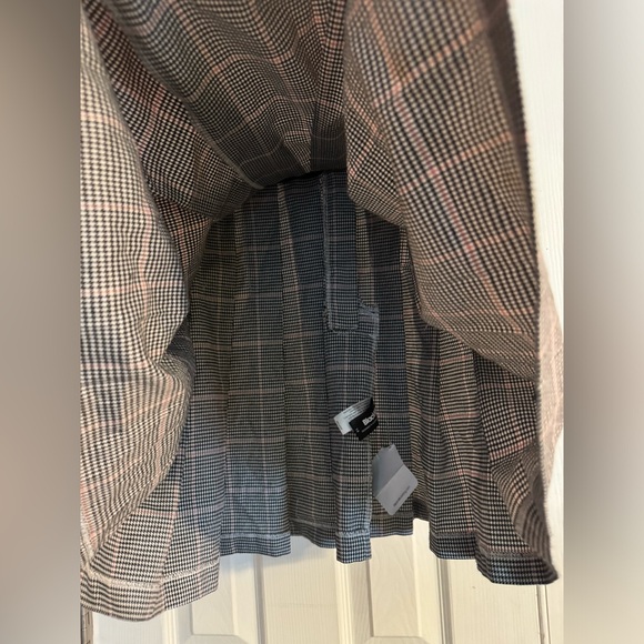 PLAID BLACK HIGH SCHOOL SKIRT - Picture 6 of 8